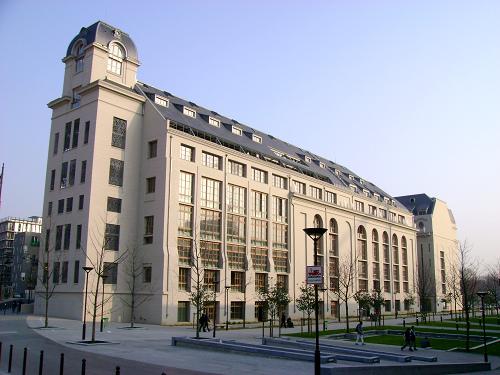 法国巴黎第七大学-宇青教育法国留学服务中心